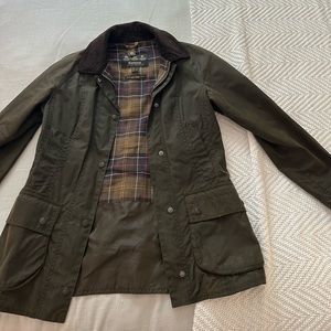 BARBOUR Green Classic Beadnell Waxed Jacket Sz 4 US WONDERFUL condition